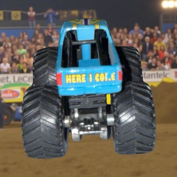 Monster Jam Hot Wheels BACKWARDS BOB Monster Truck 1:64 Diecast A37 - Picture 7 of 7